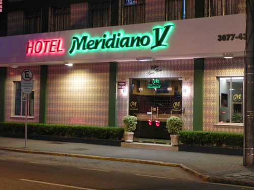 Hotel Meridiano V Curitiba Exterior foto